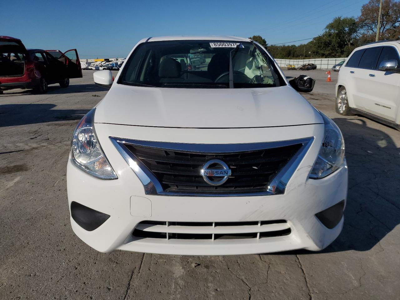 2019 Nissan Versa S - Image 5