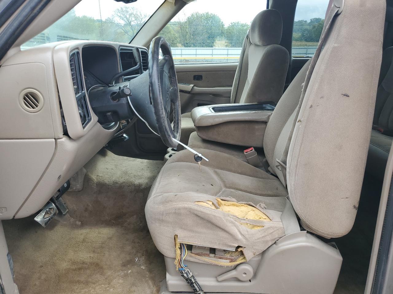 2003 GMC New Sierra C1500 - Image 7