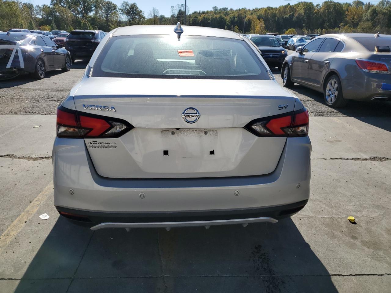 2021 Nissan Versa Sv - Фото 6