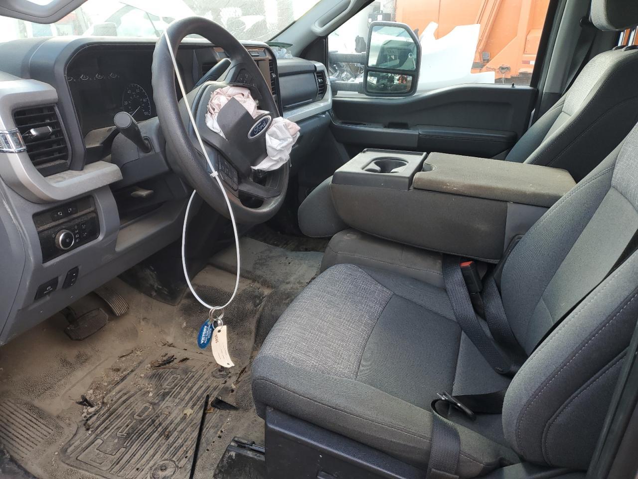 2024 Ford Super Duty F-550 Xlt - Фото 7