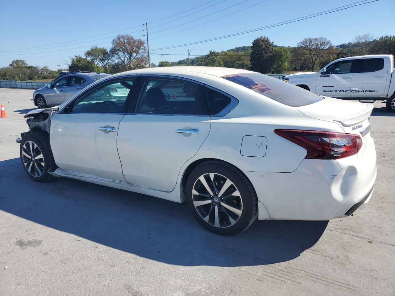 2017 Nissan Altima 2.5 - Image 2