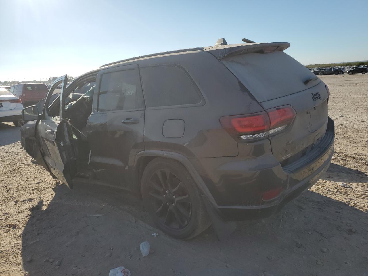 2021 Jeep Grand Cherokee Laredo - Image 2