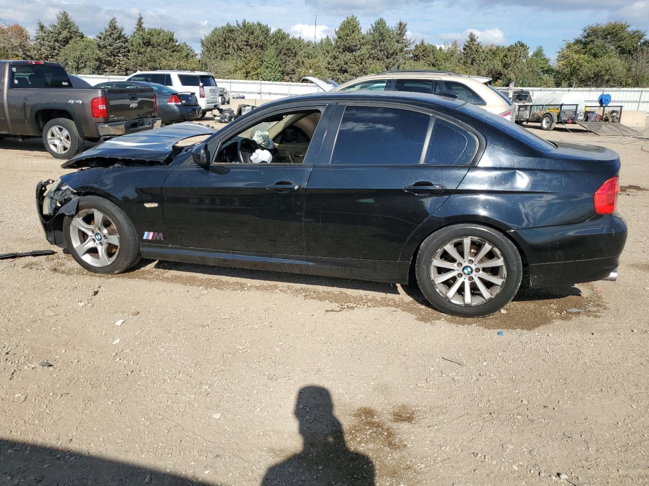 2011 BMW 328 I - Image 2