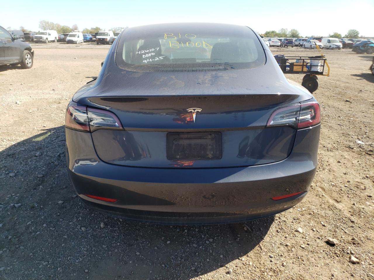 2023 Tesl Model 3 - Image 6