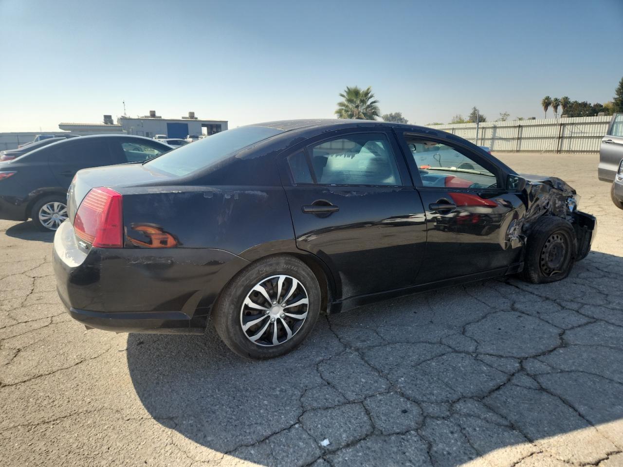2005 Mitsubishi Galant De - Фото 3