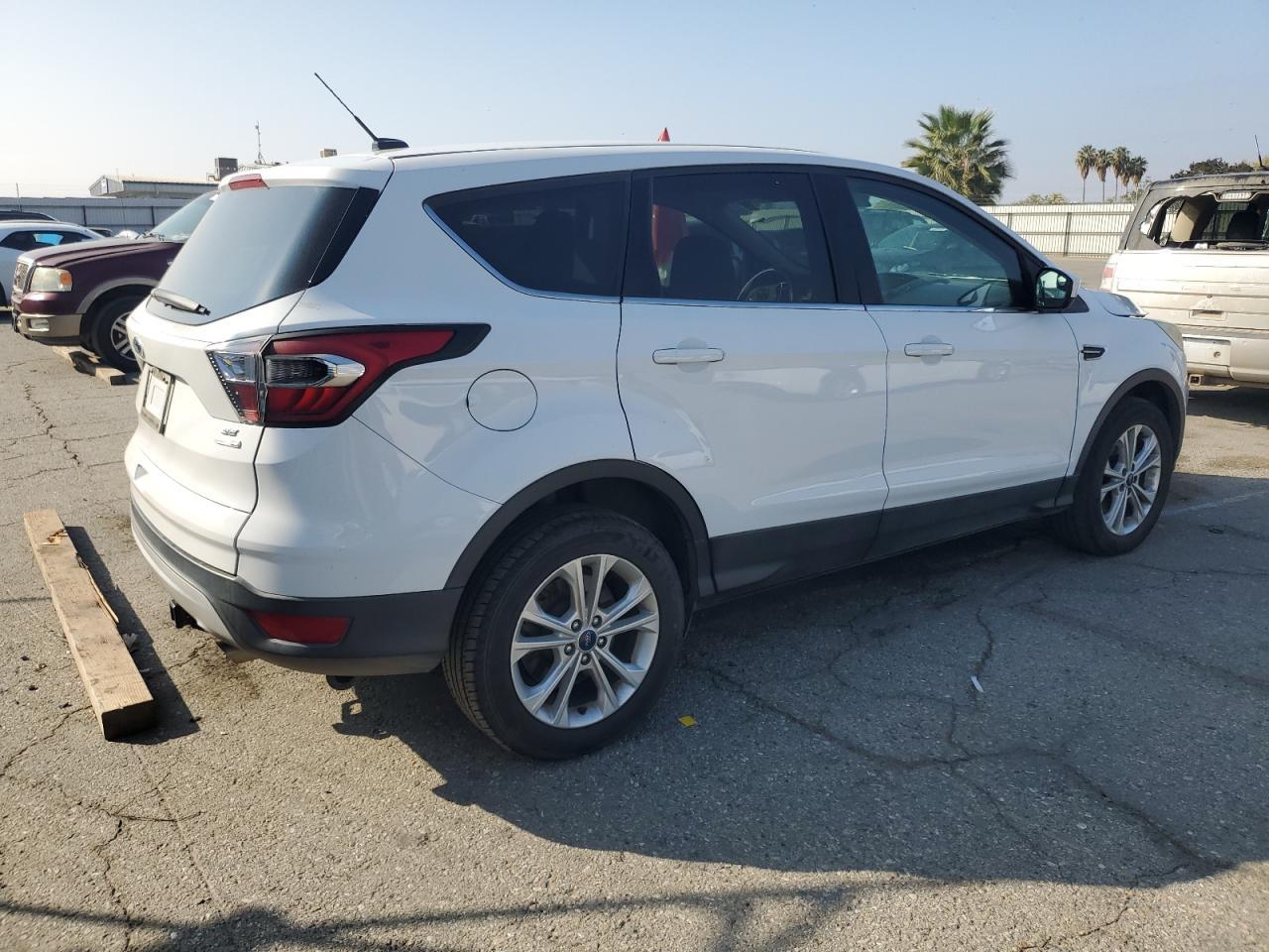 2017 Ford Escape Se - Image 3