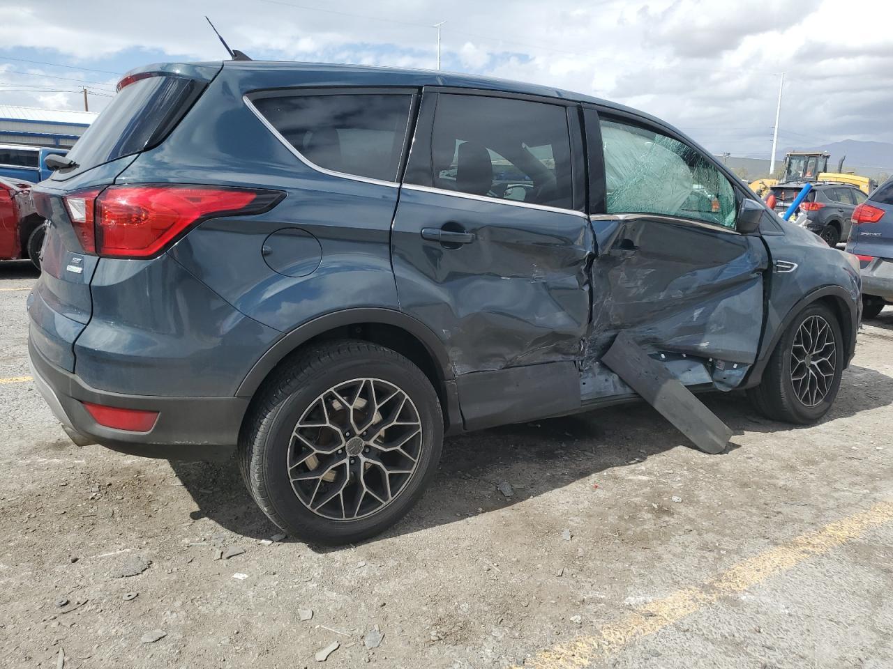 2019 Ford Escape Se - Фото 3