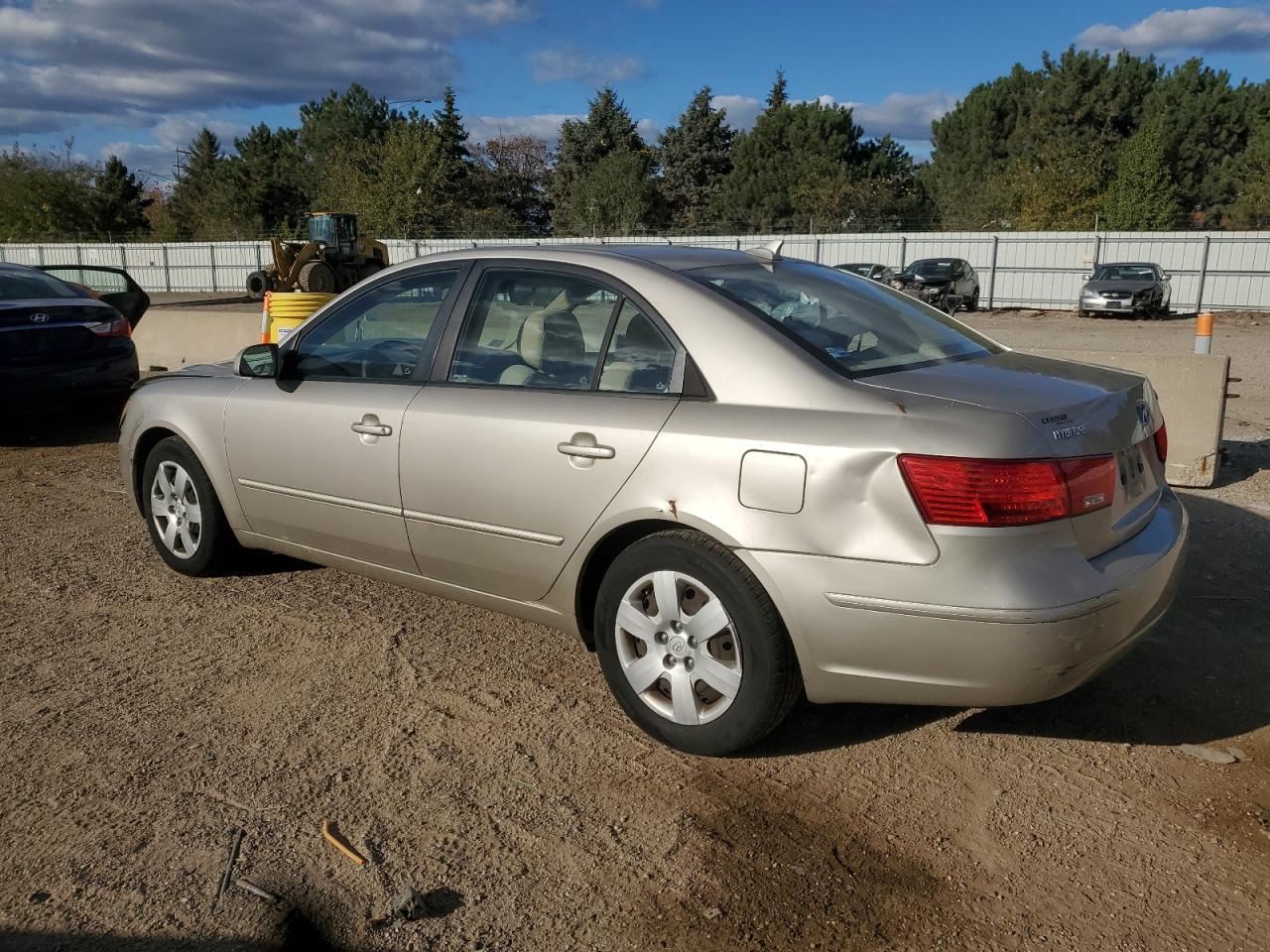 2009 Hyundai Sonata Gls - Image 2