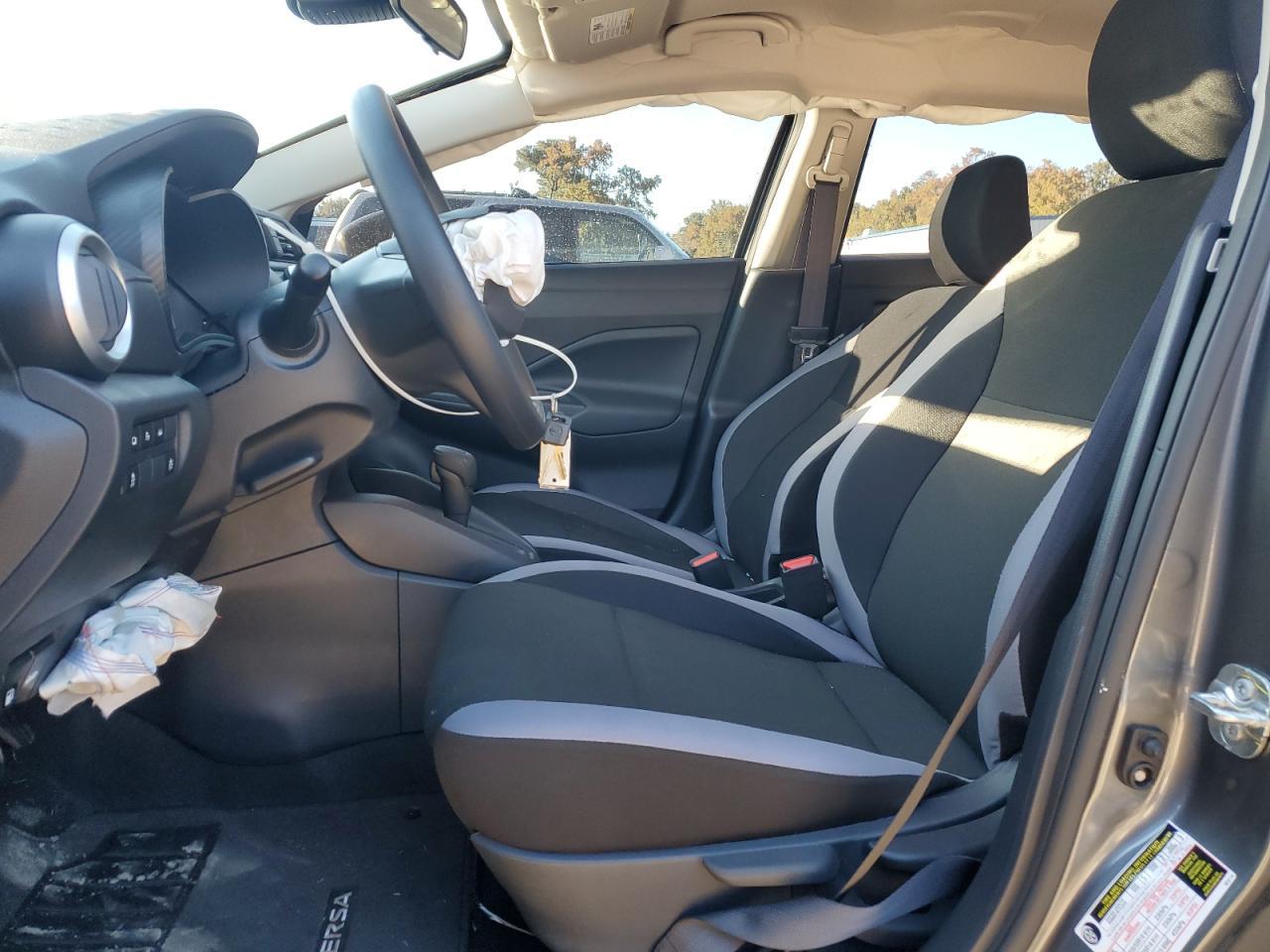 2025 Nissan Versa S - Image 7
