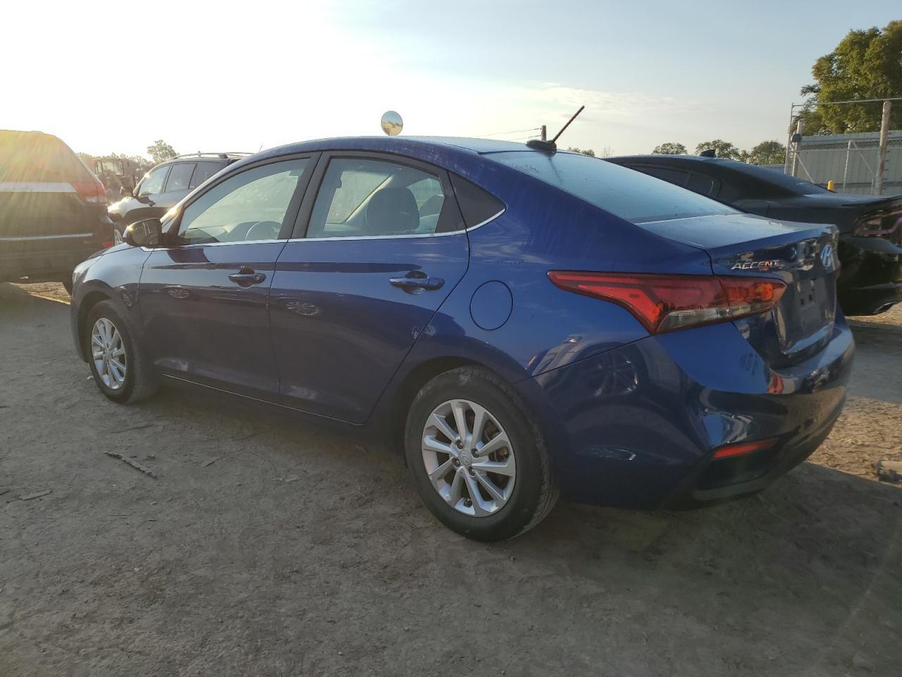 2021 Hyundai Accent Se - Image 2