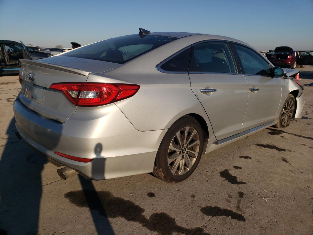 2015 Hyundai Sonata Sport - Image 3
