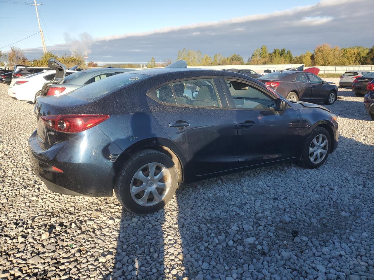 2017 Mazda 3 Sport - Фото 3