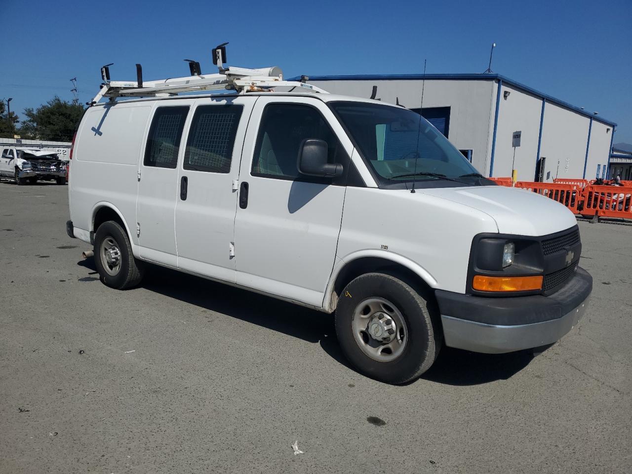 2014 Chevrolet Express G2500 - Cargo Van *** Prior Fleet *** - Image 4