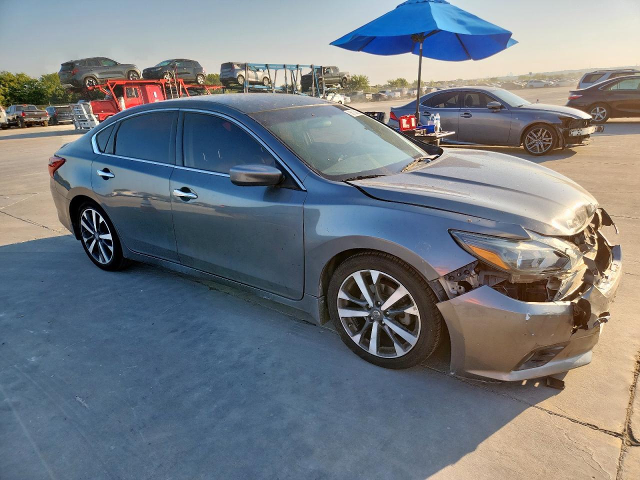 2017 Nissan Altima - Image 4