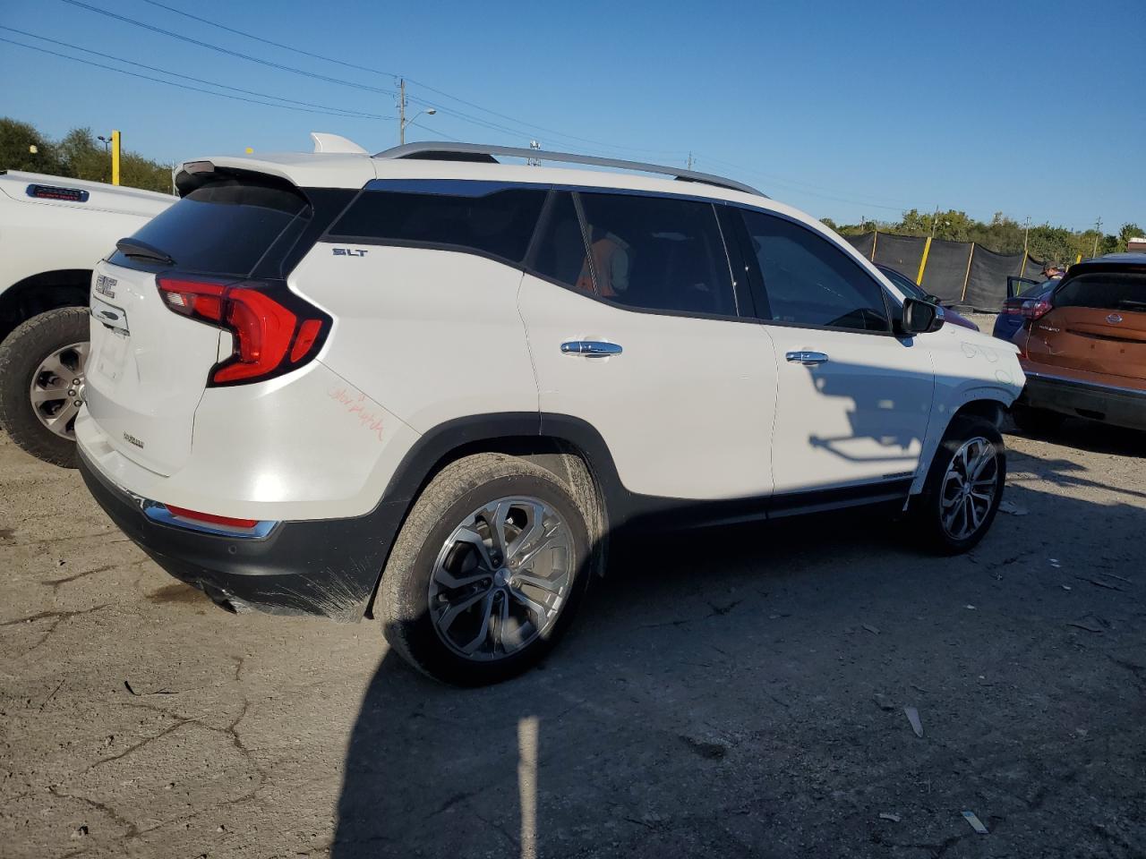 2020 GMC Terrain Slt - Фото 3
