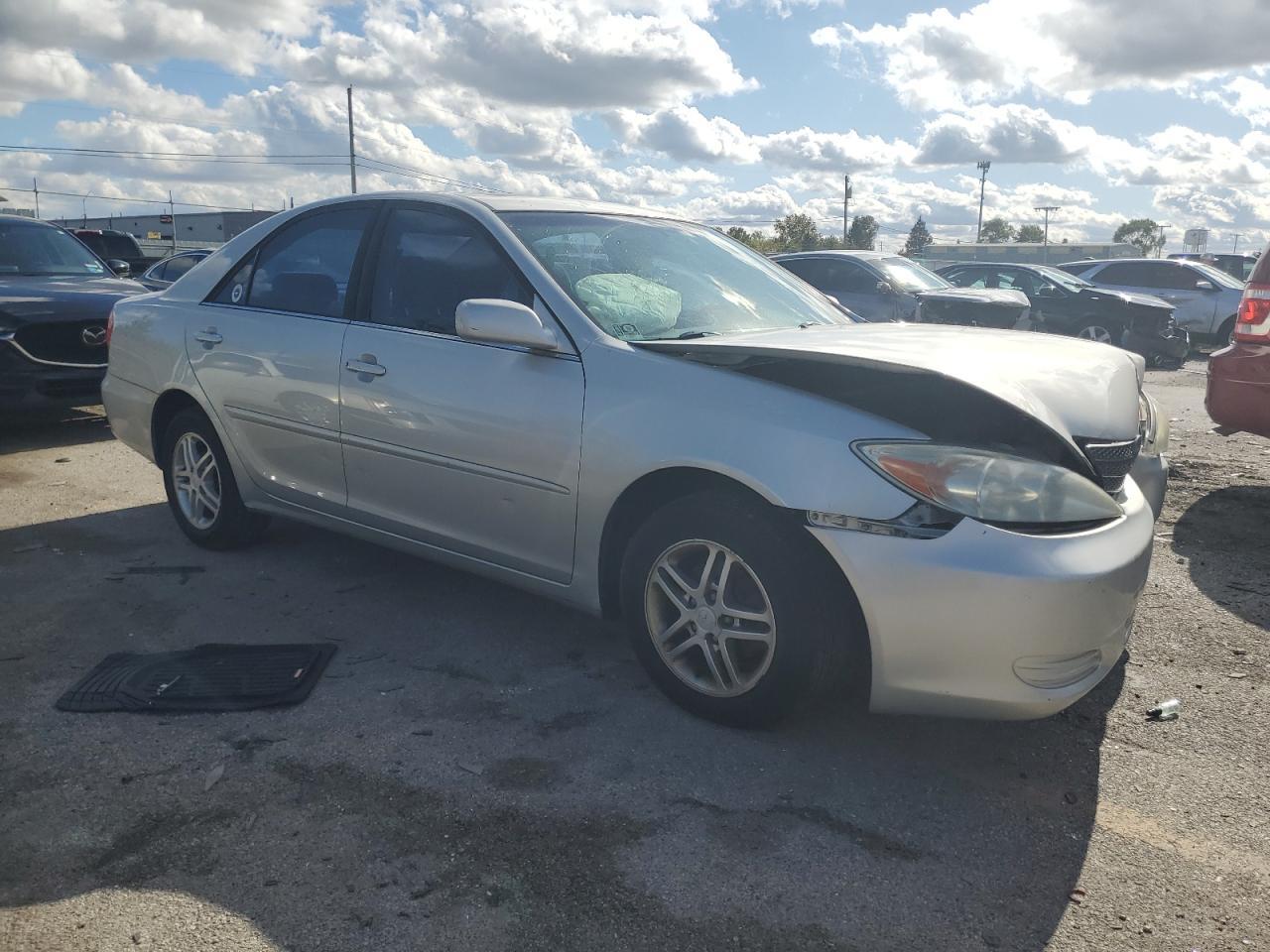 2002 Toyota Camry Le - Image 4