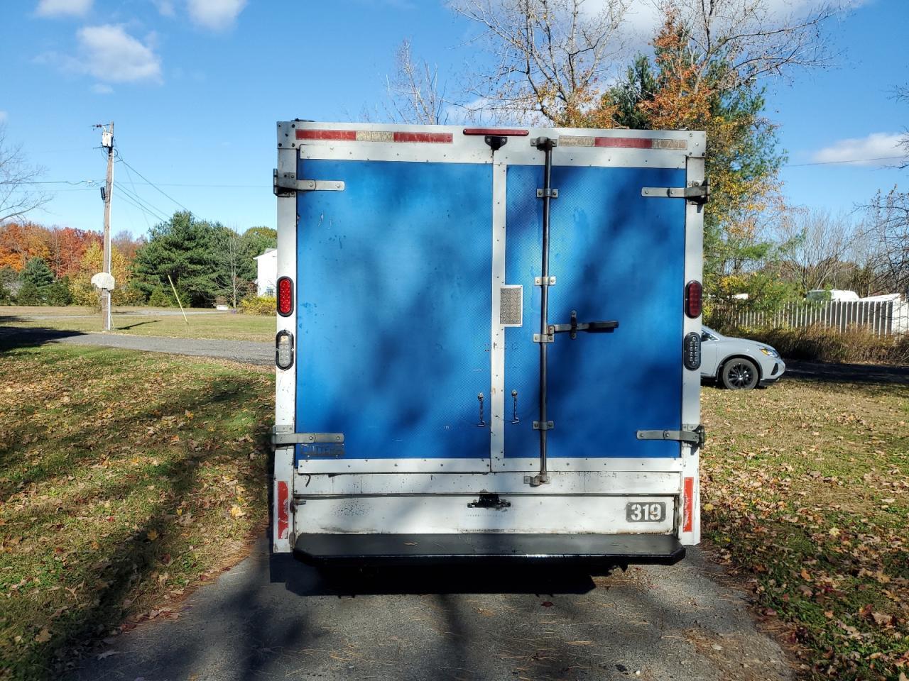 2019 GMC Savana Delivery Truck - Фото 6