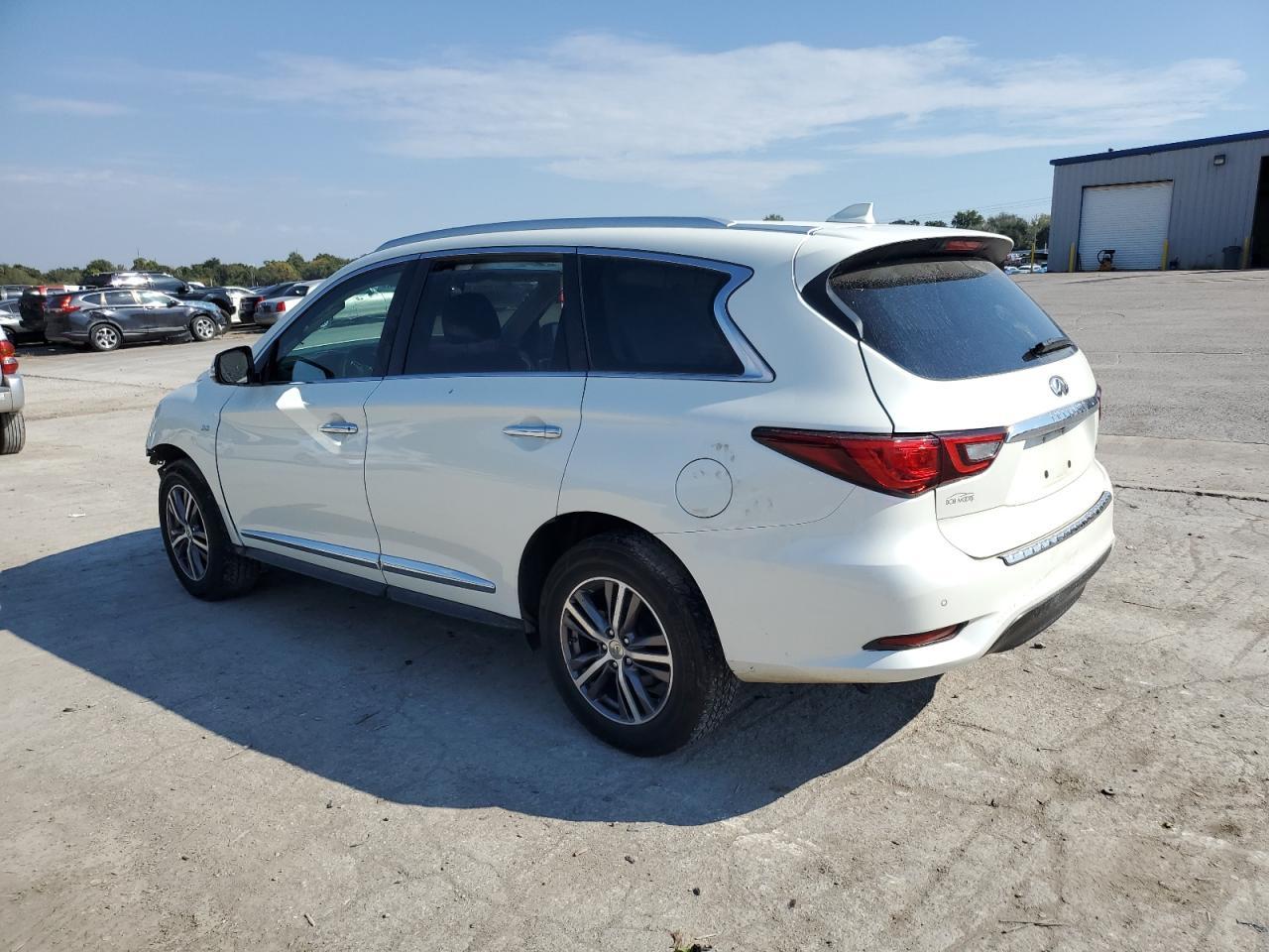 2019 Infiniti Qx60 Luxe - Фото 2