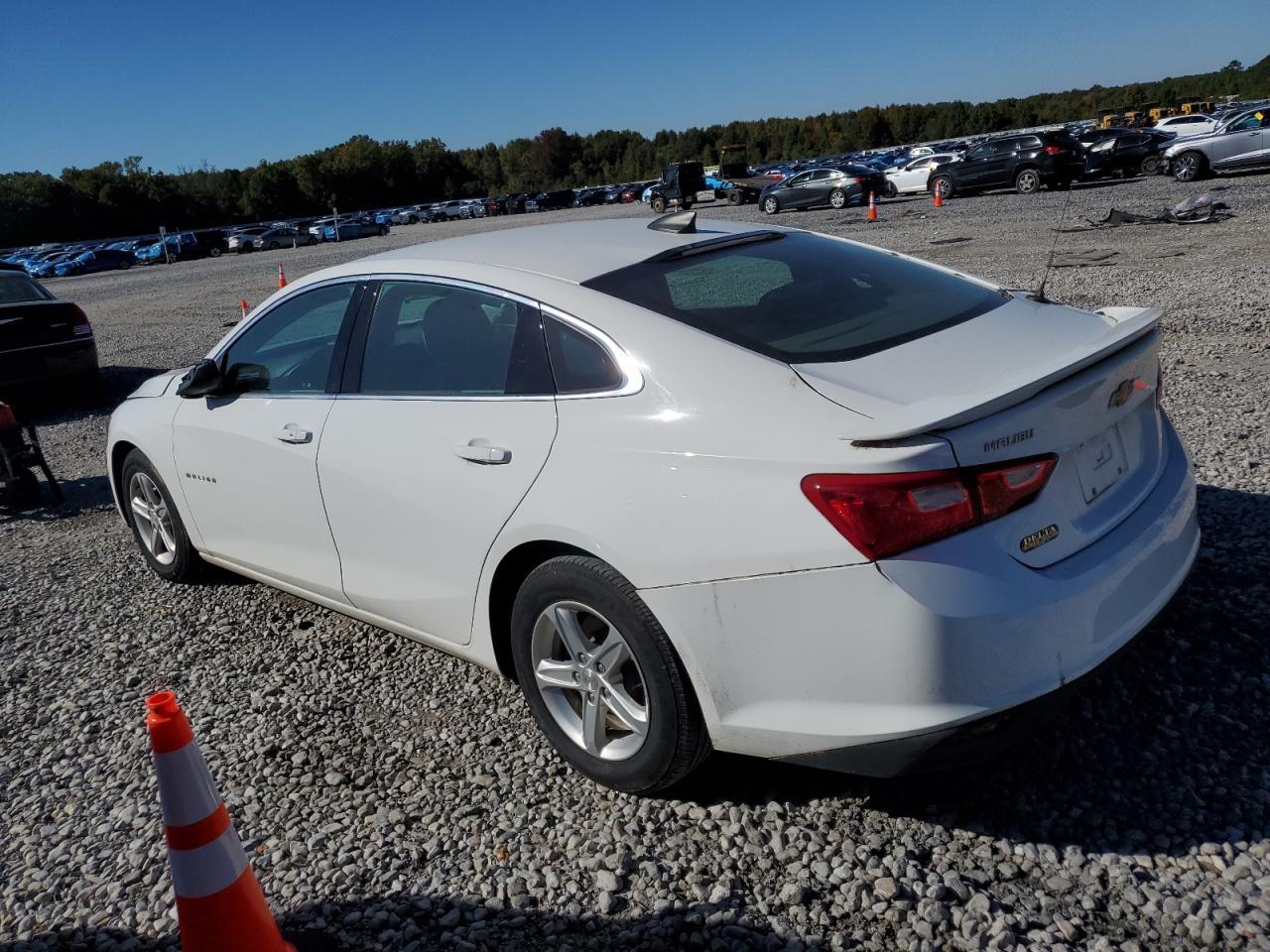 2020 Chevrolet Malibu Ls - Image 2
