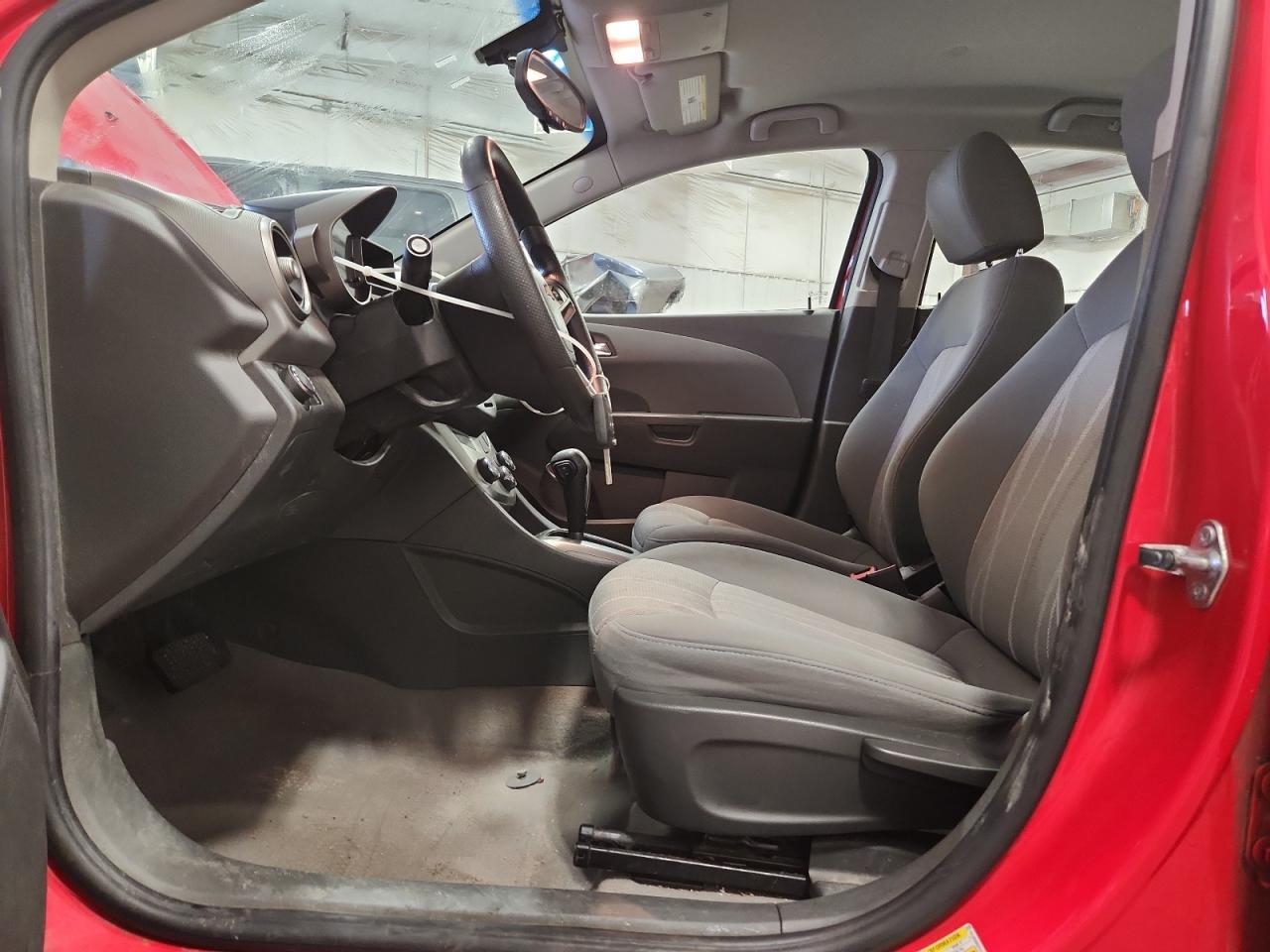 2015 Chevrolet Sonic Lt - Image 7