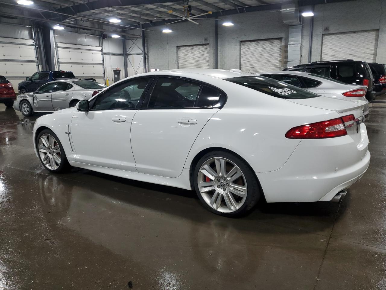 2011 Jaguar Xf R - Фото 2