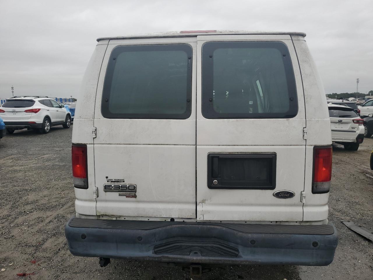 2012 Ford Econoline E350 Super Duty Van - Image 6