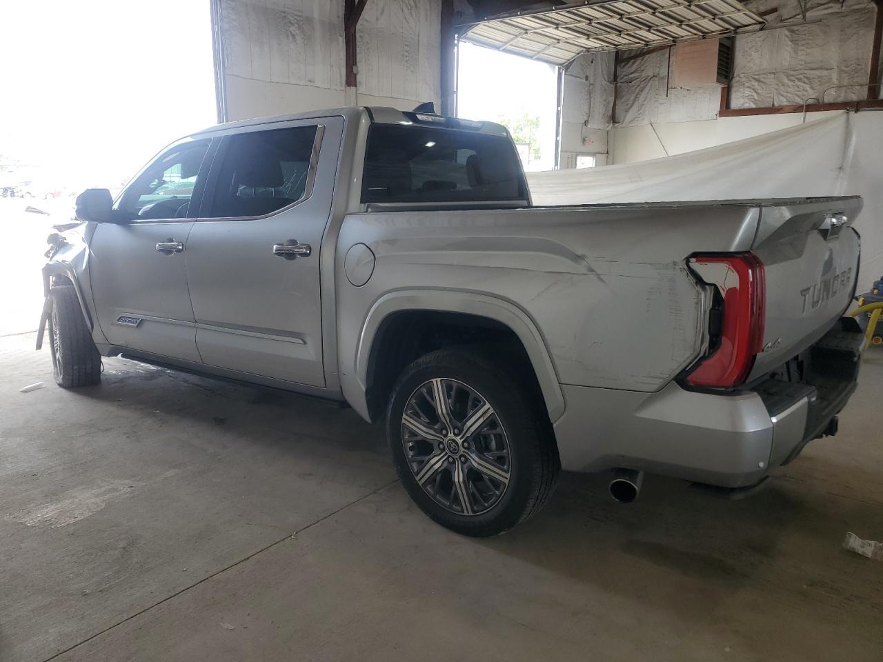 2023 Toyota Tundra Crewmax Capstone - Фото 2