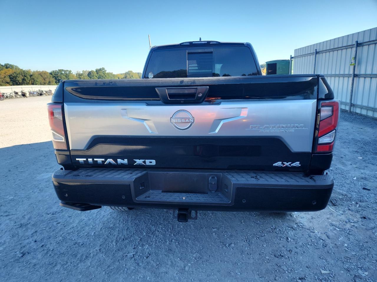 2024 Nissan Titan Crew - Фото 6