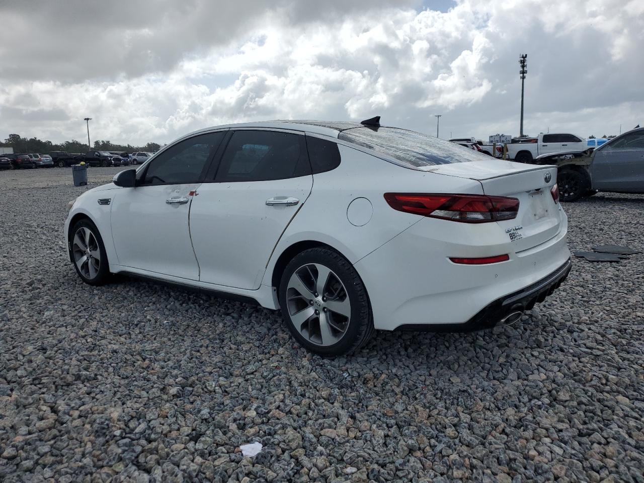 2019 Kia Optima Lx - Image 2