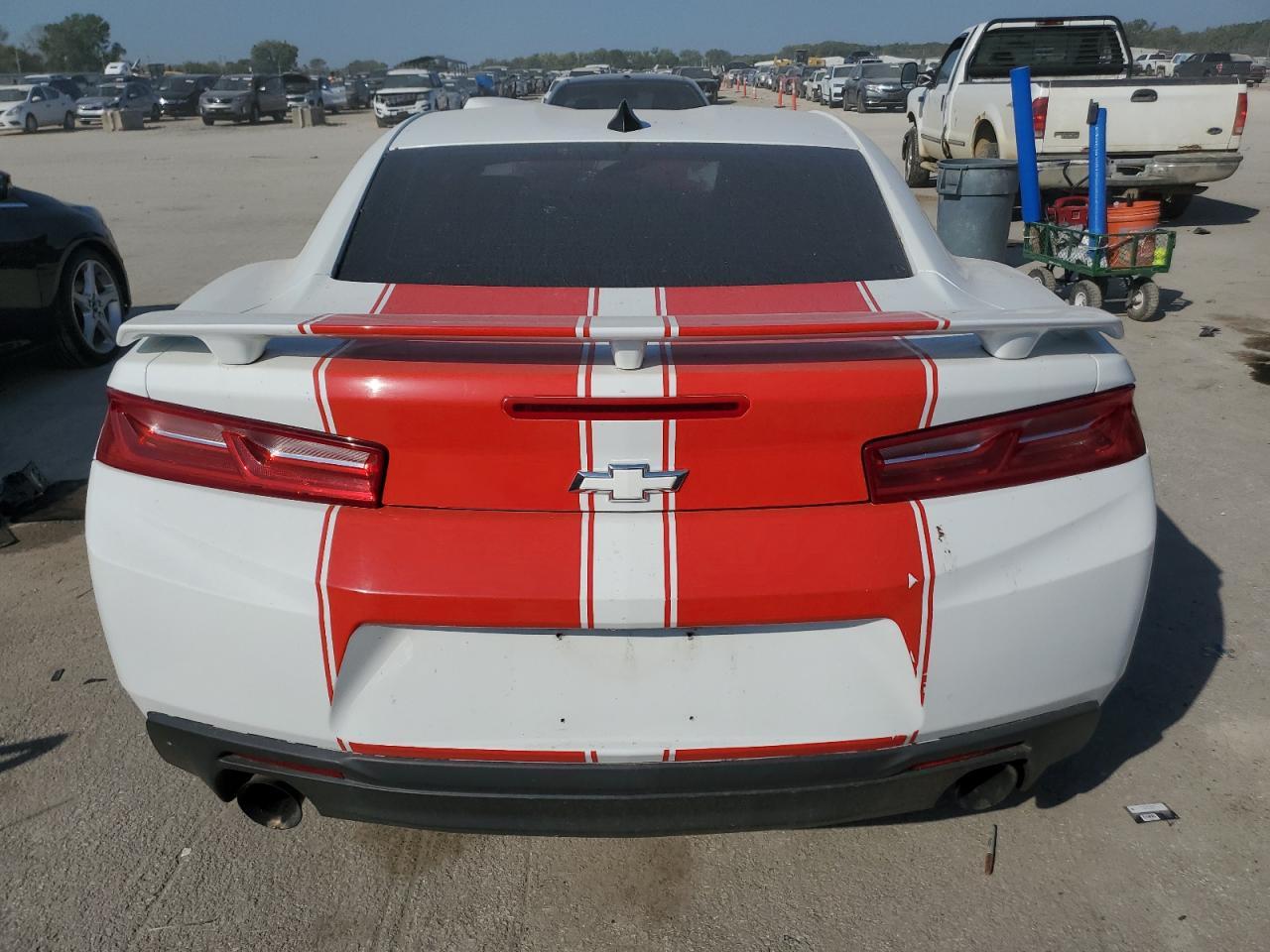 2017 Chevrolet Camaro Lt - Image 6
