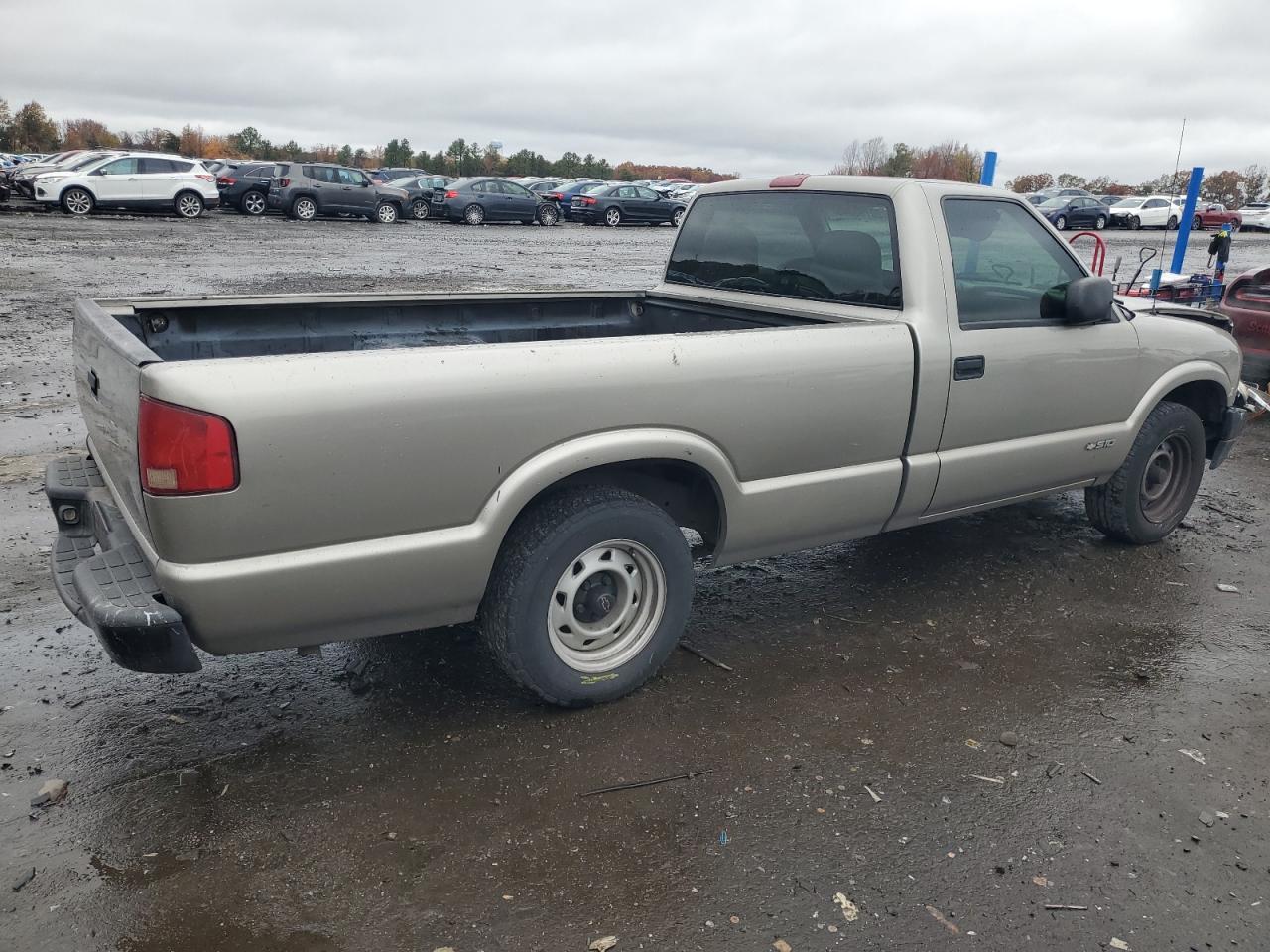 2002 Chevrolet S Truck S10 - Image 3