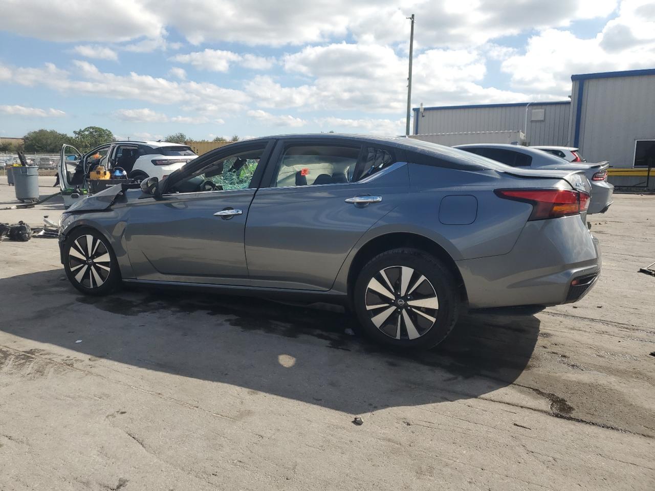 2022 Nissan Altima Sv - Фото 2