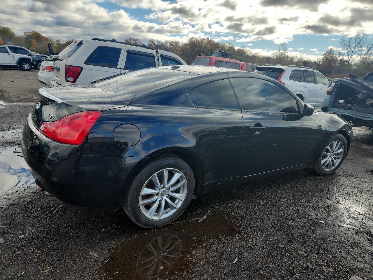 2010 Infiniti G37 - Фото 3