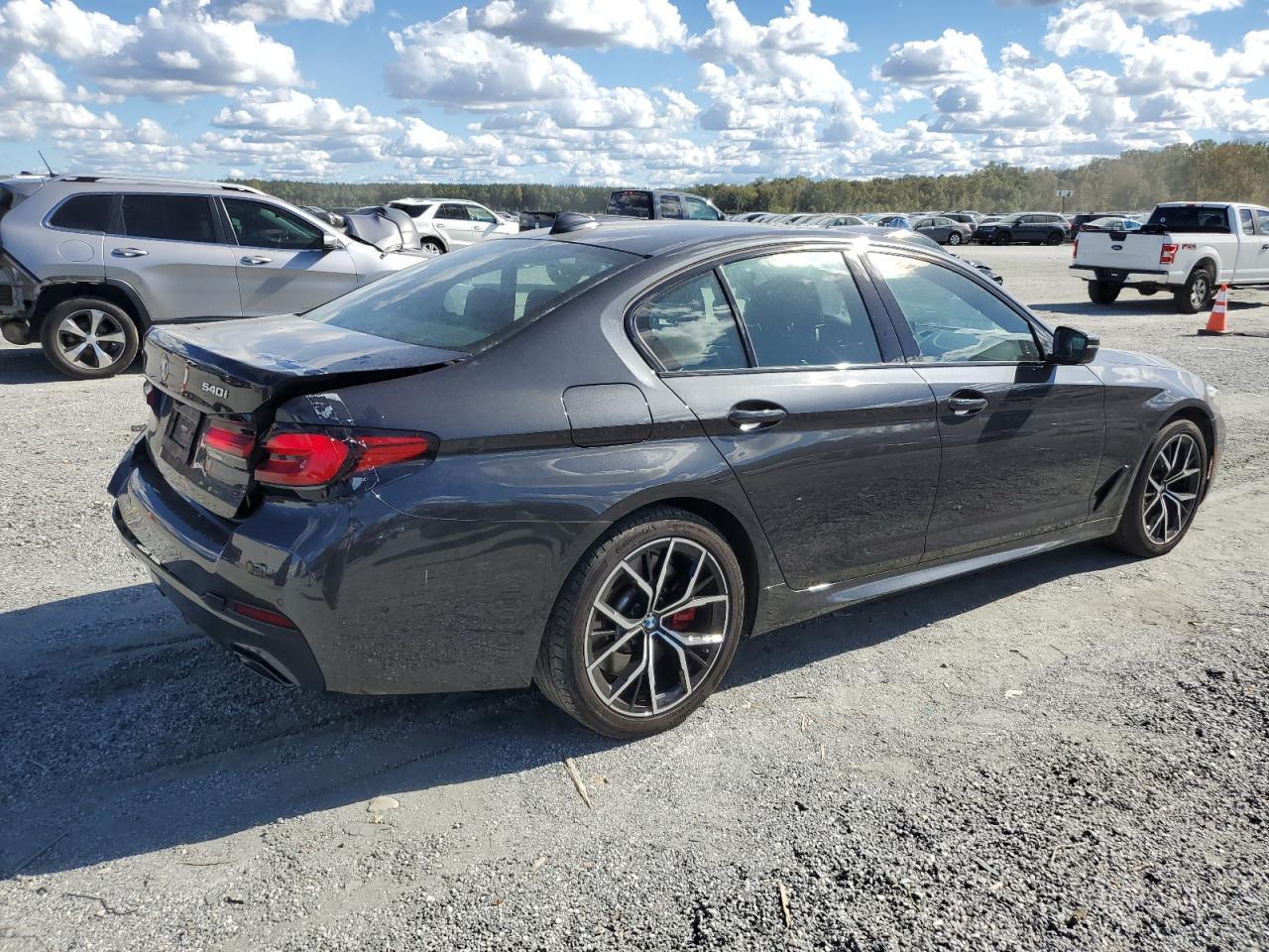 2022 BMW 540 Xi - Фото 3