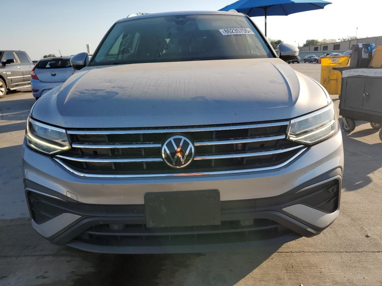 2022 Volkswagen Tiguan Se - Image 5