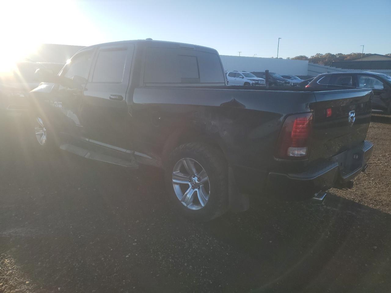 2017 Ram 1500 Sport - Фото 2