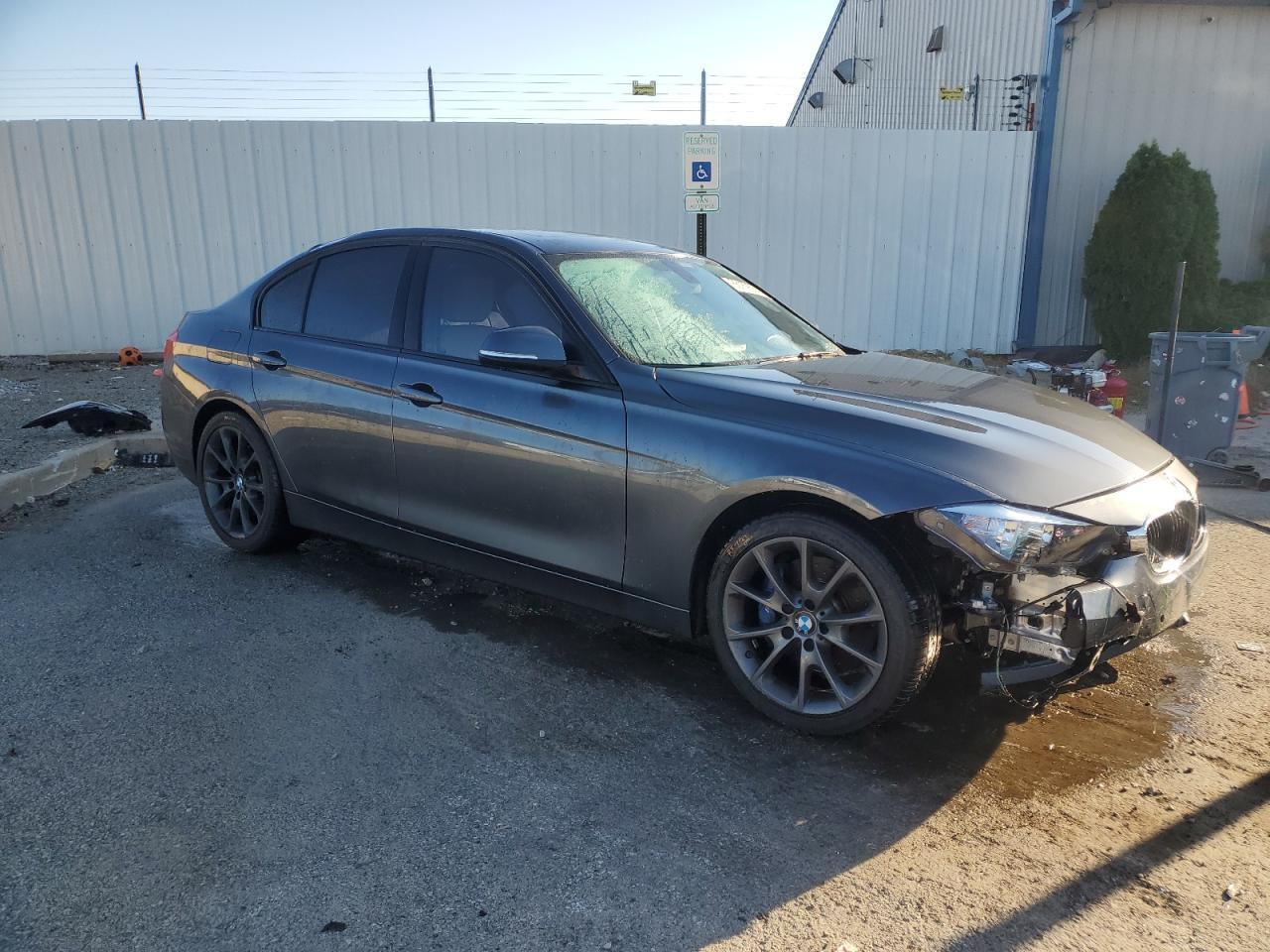 2017 BMW 320 I - Image 4