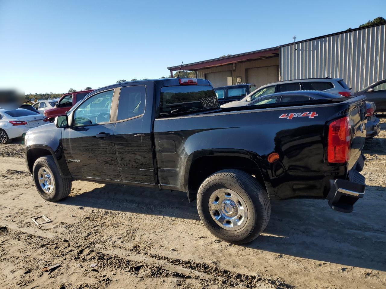 2018 Chevrolet Colorado - Фото 2