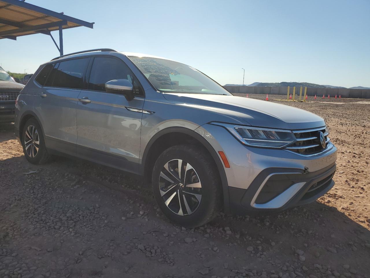 2022 Volkswagen Tiguan S - Фото 4