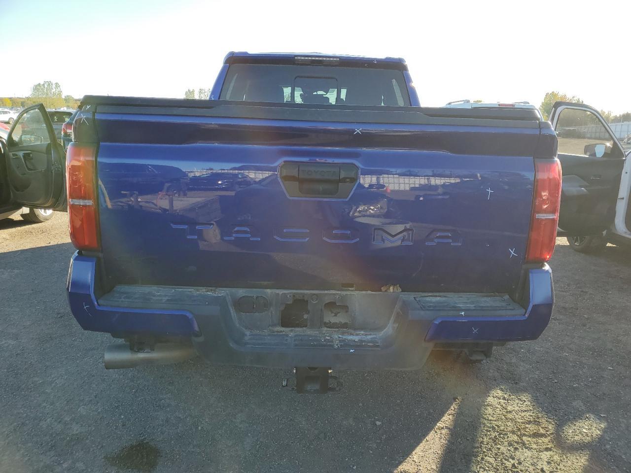 2024 Toyota Tacoma Double Cab - Image 6