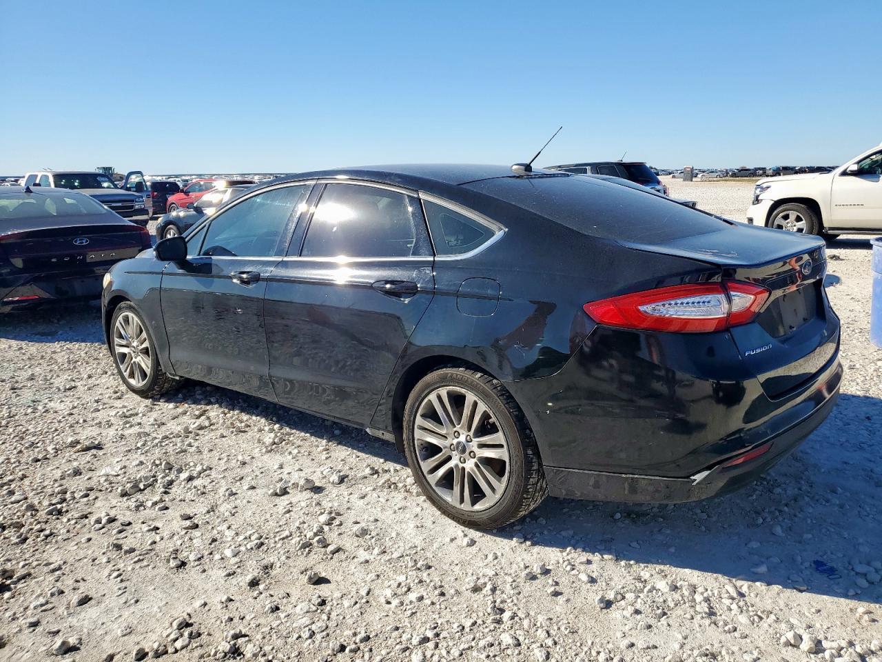 2016 Ford Fusion Se - Фото 2