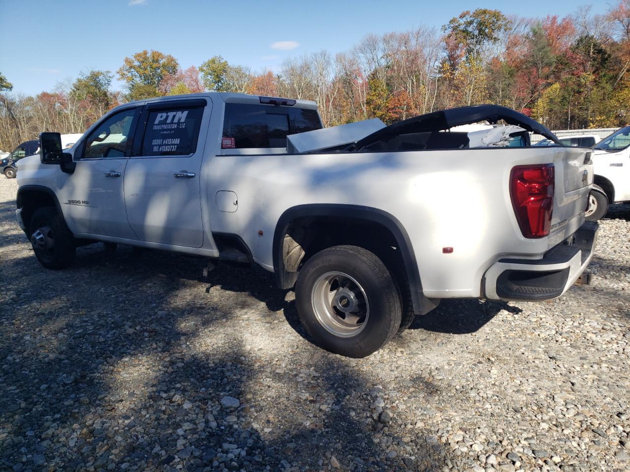 2022 Chevrolet Silverado K3500 High Country - Фото 2