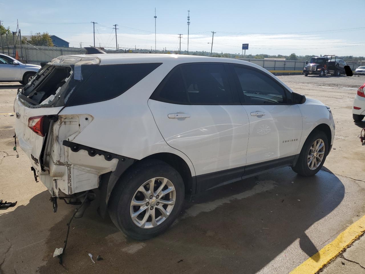 2018 Chevrolet Equinox Ls - Image 3