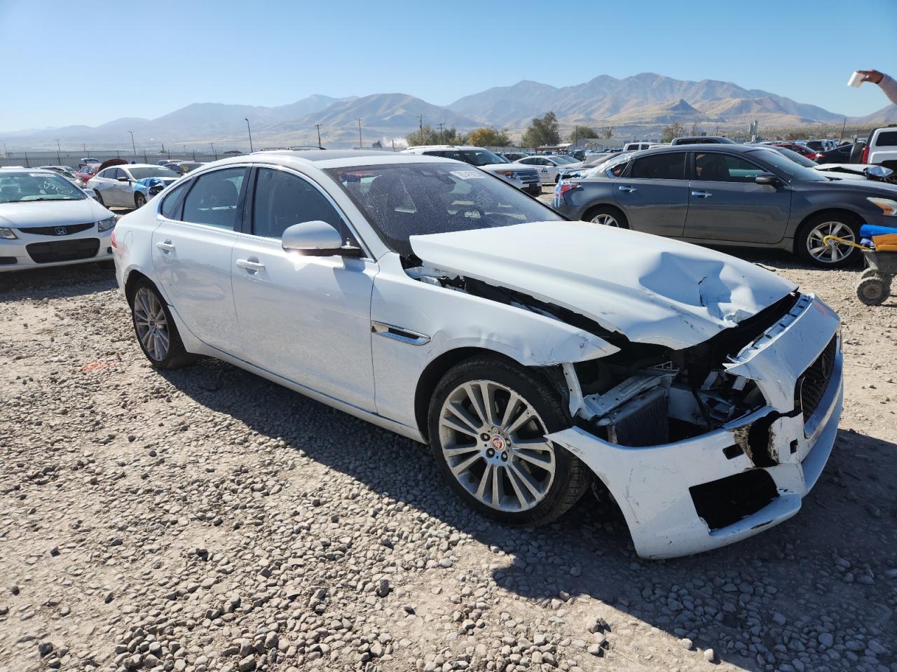 2019 Jaguar Xf Prestige - Фото 4