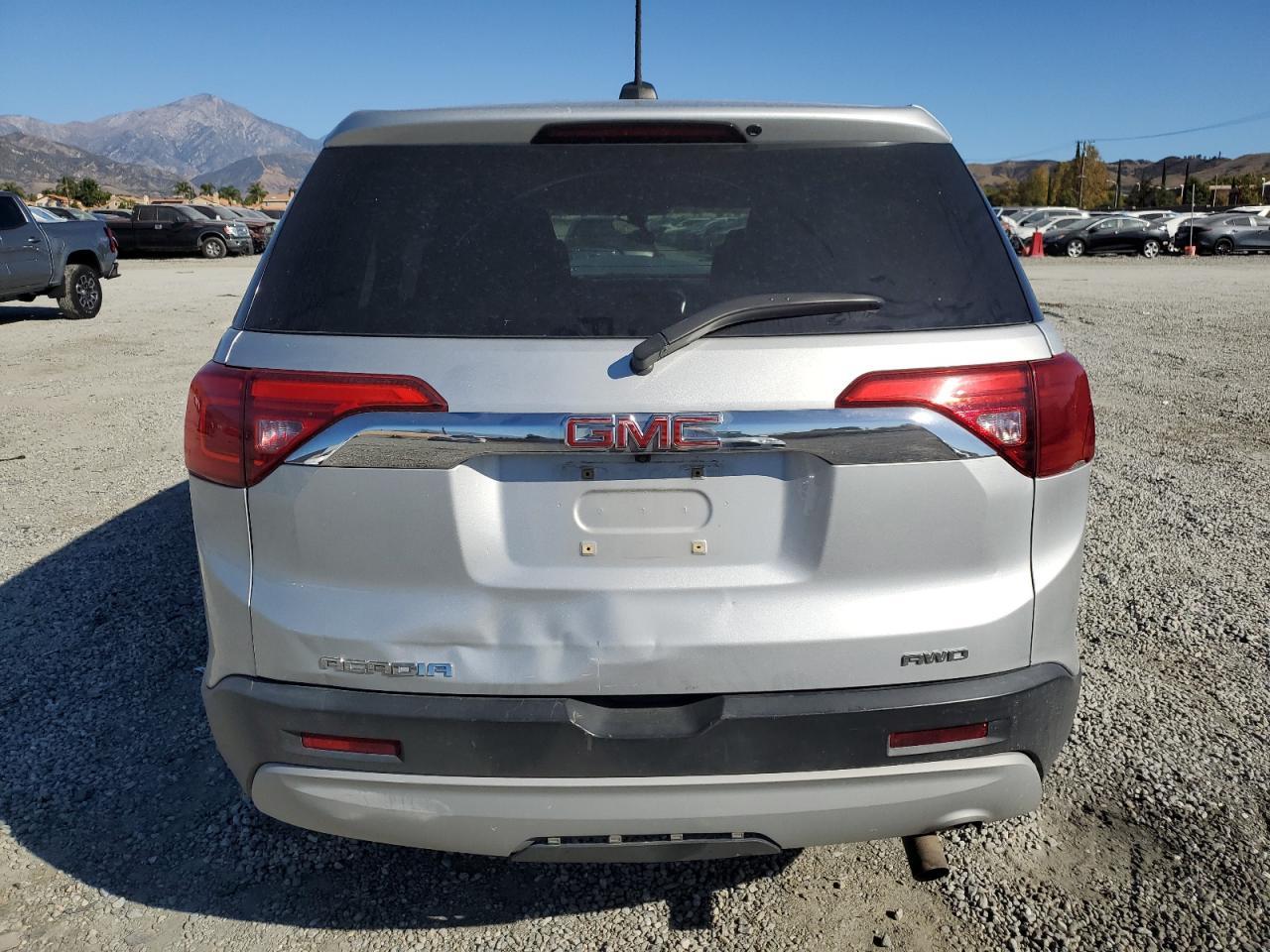 2017 GMC Acadia Sle - Фото 6