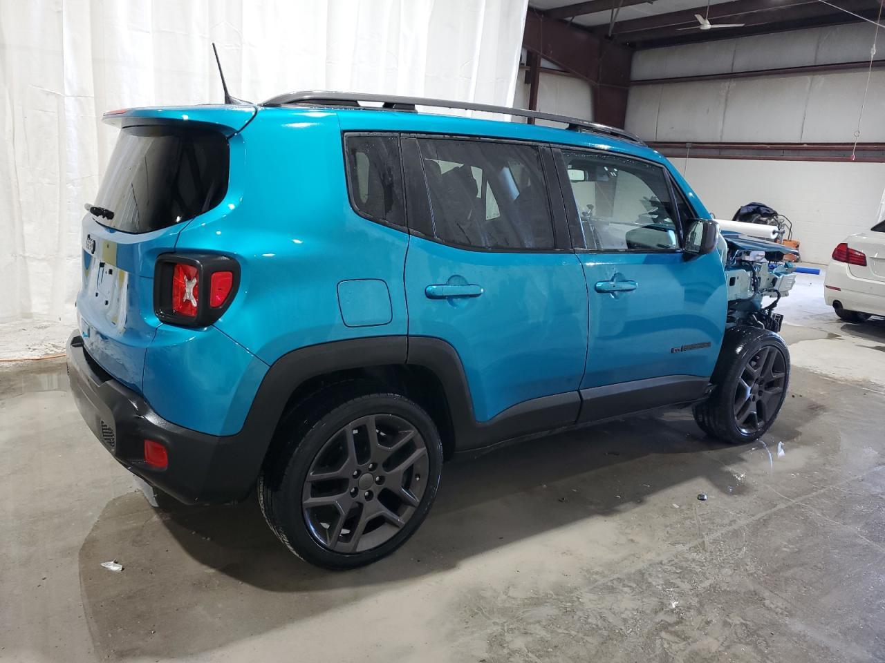 2021 Jeep Renegade Latitude - Фото 3