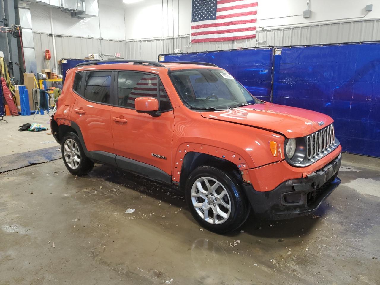 2016 Jeep Renegade Latitude - Image 4