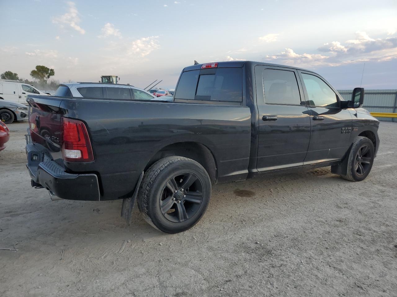 2018 Ram 1500 Sport - Фото 3