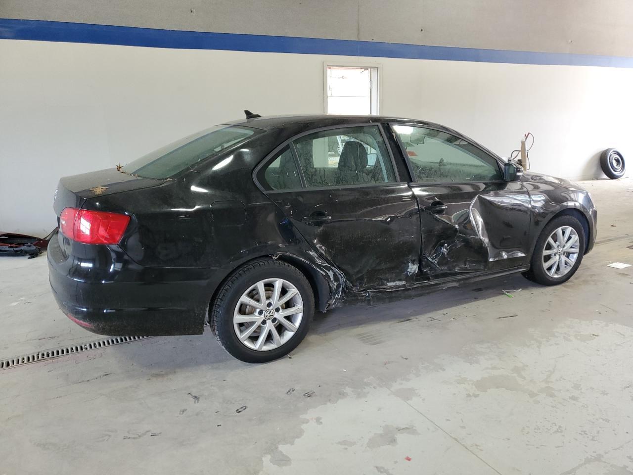 2012 Volkswagen Jetta - Фото 3