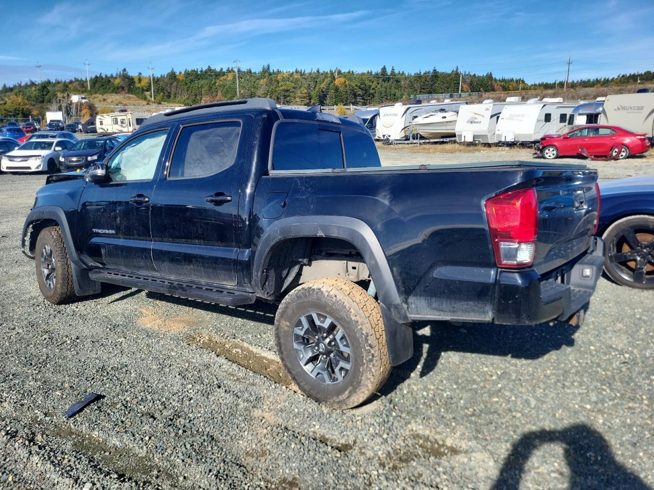 2017 Toyota Tacoma Double Cab - Фото 2